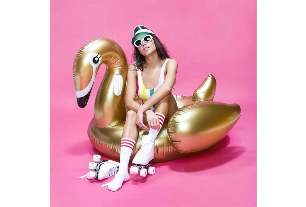 Swim Essentials Gouden Zwaan Ride-on Luchtbed - Afbeelding 2